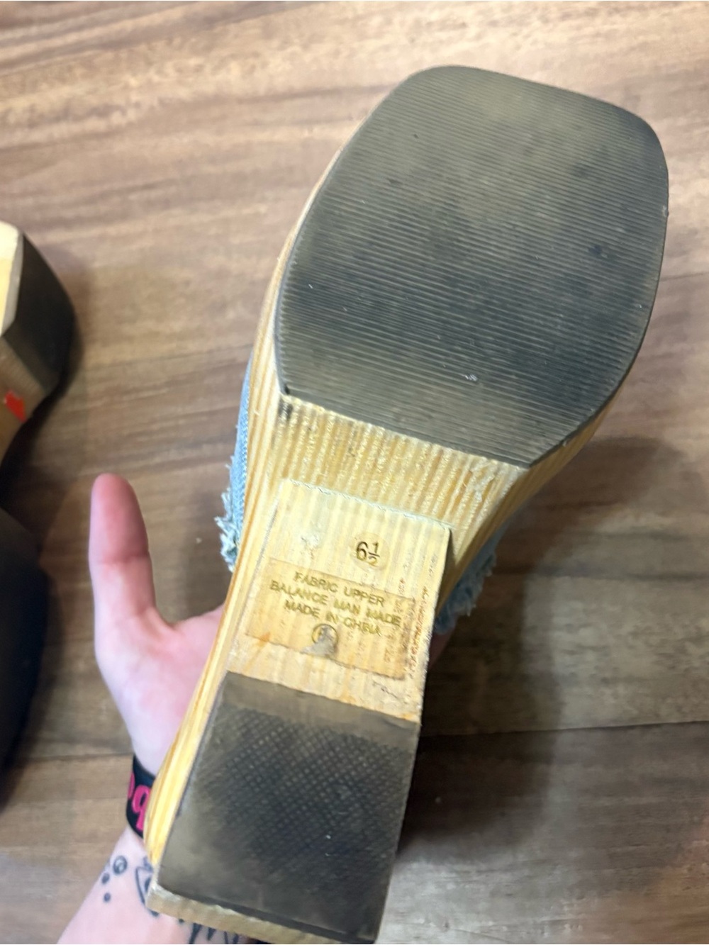 90s/Y2k Soda Carved Wooden Wedges - Picture 7 of 7